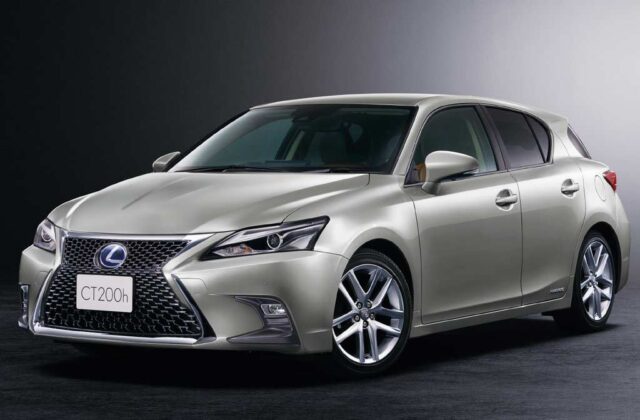 Lexus CT200h 2-й рестайлинг 2017, хэтчбек 5 дв., 1 поколение, A10 (08.2017 — 10.2022)